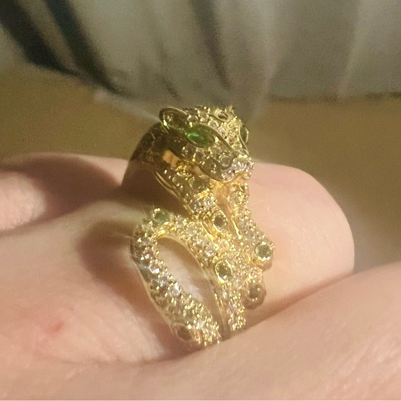 Leopard Gold Plated Emerald Crystal Eyes & Pave Cubic Zirconia Ring | Sz. 7.5 - Picture 9 of 10
